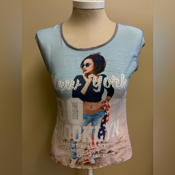 Making Fashion 90's Y2K New York graphic muscle tee women's size Small - Picture 1 of 9